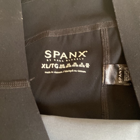 Spanx Leggings - Picture 2 of 2